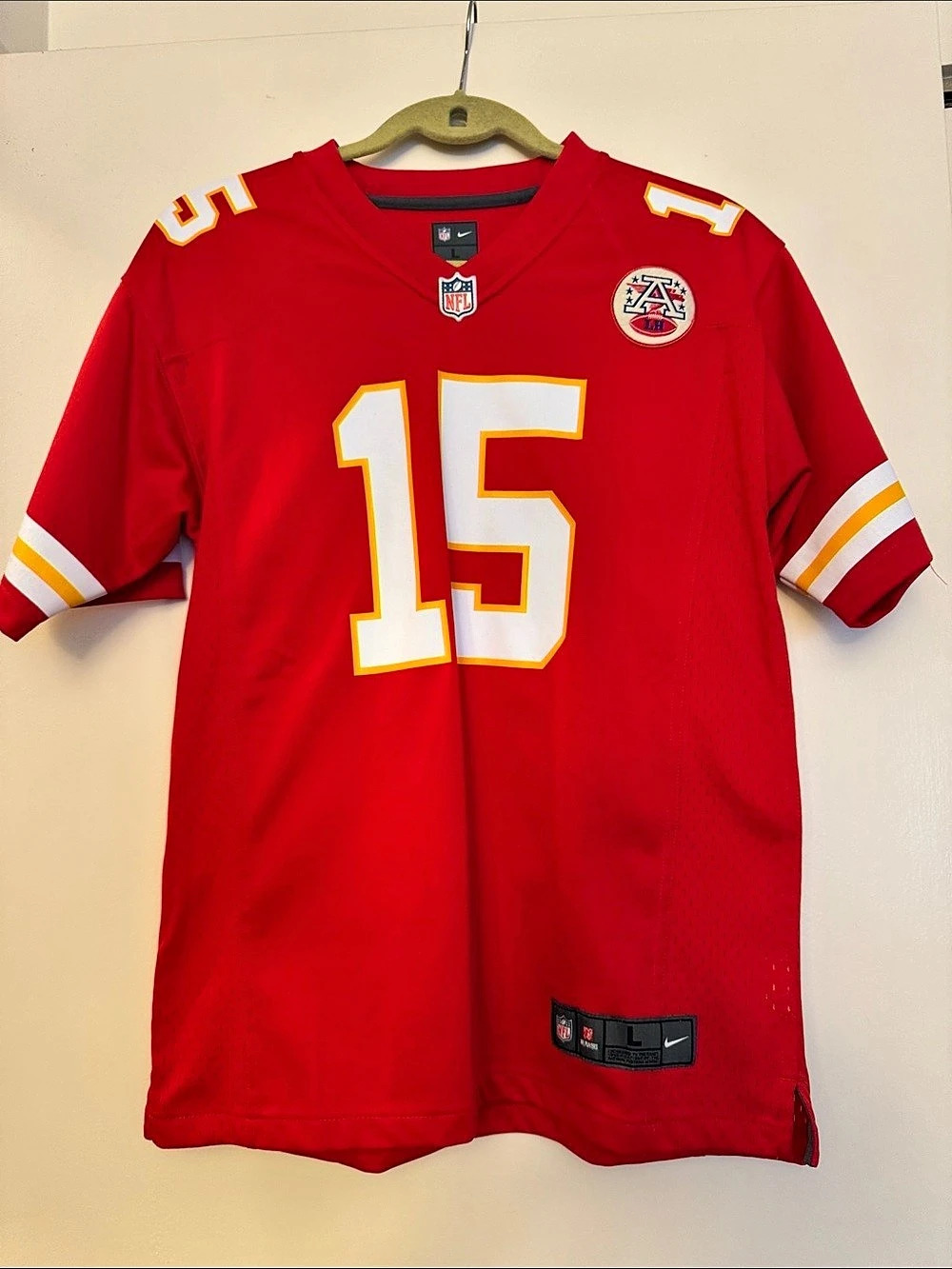 Nike Patrick Mahomes #15 On-Field jersey Boys Large Red & White
